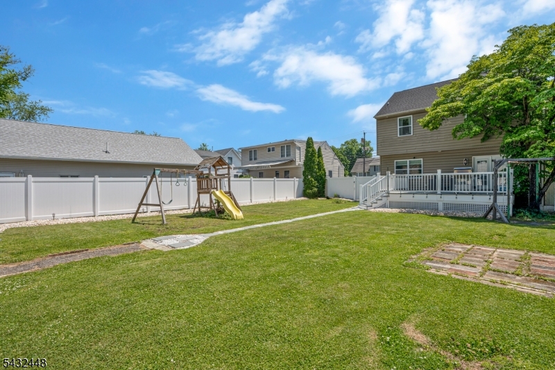 203 Harris Ave