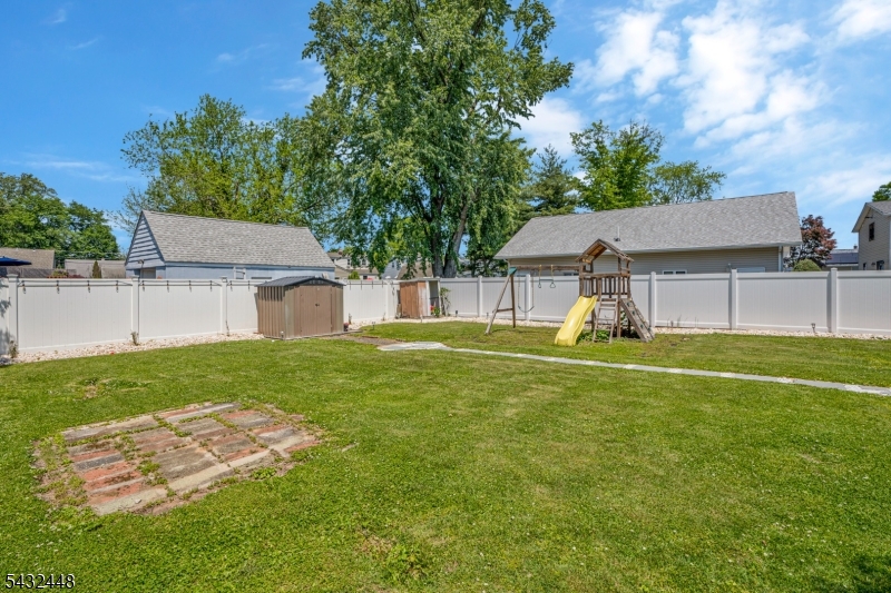 203 Harris Ave