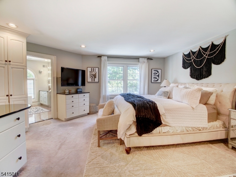 23 Ryerson Rd