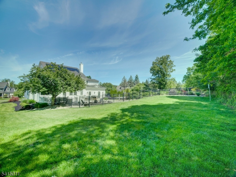 23 Ryerson Rd