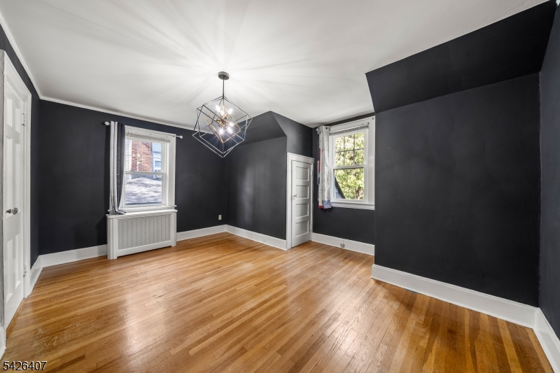 192 Gregory Ave