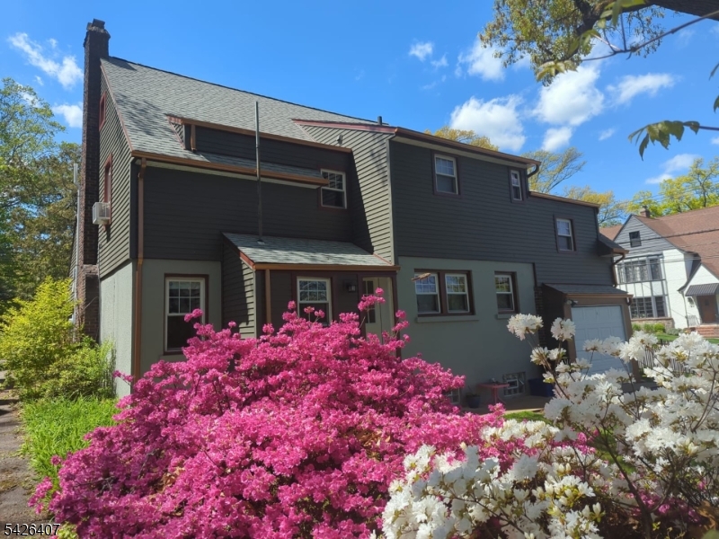 192 Gregory Ave