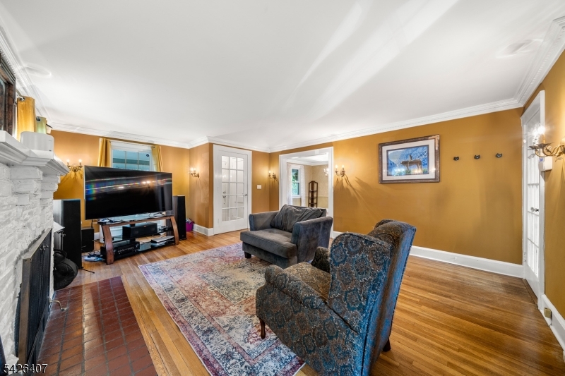 192 Gregory Ave