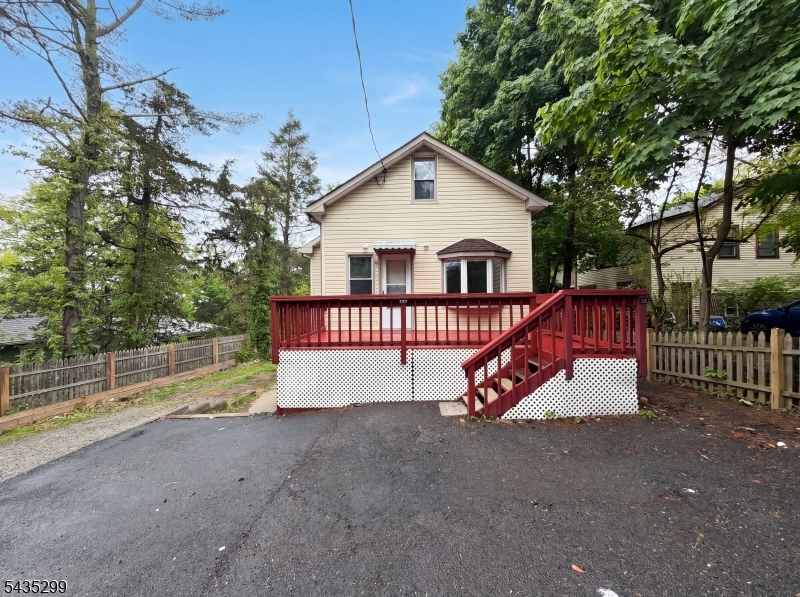 20 Alpine Rd
