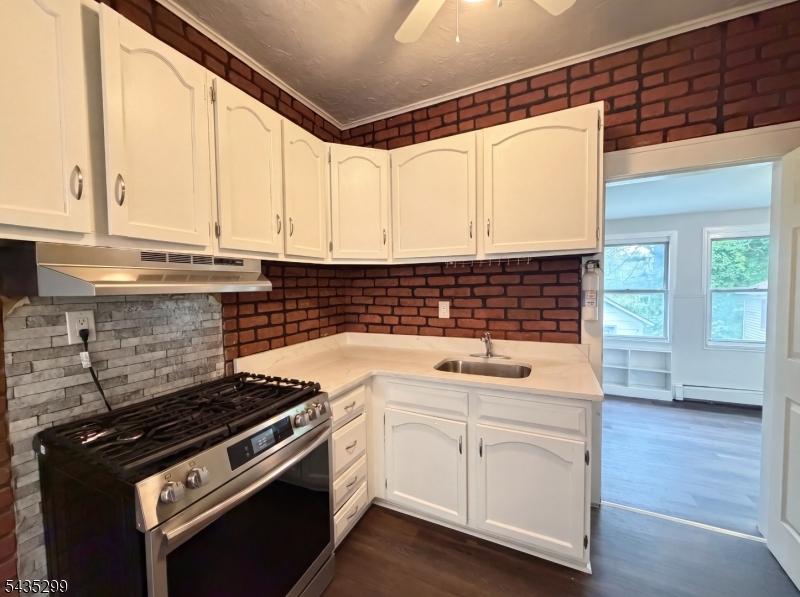 20 Alpine Rd