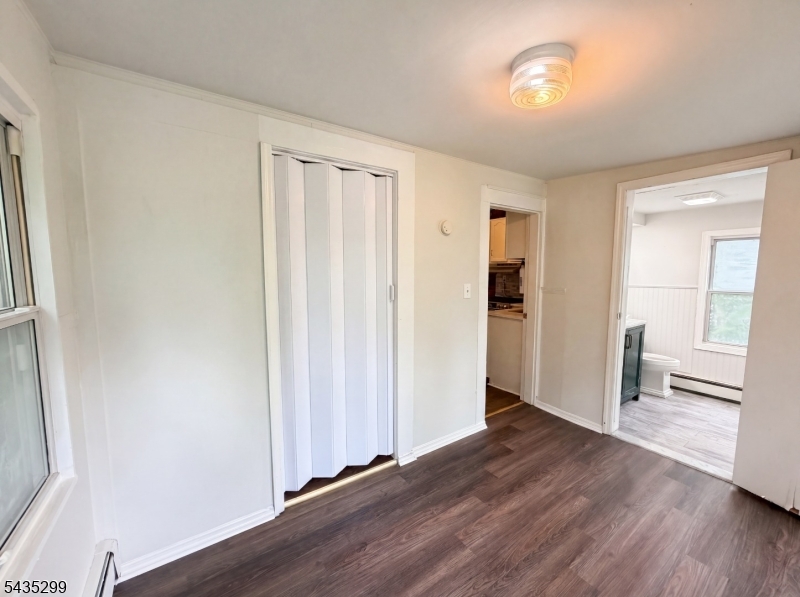 20 Alpine Rd