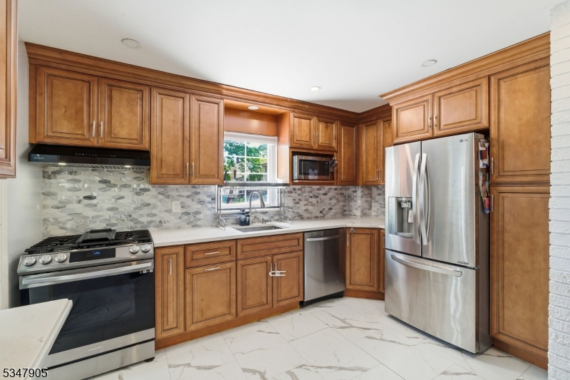 205 New Dover Rd