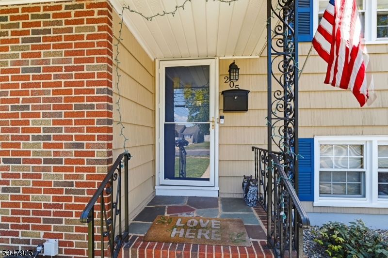 205 New Dover Rd