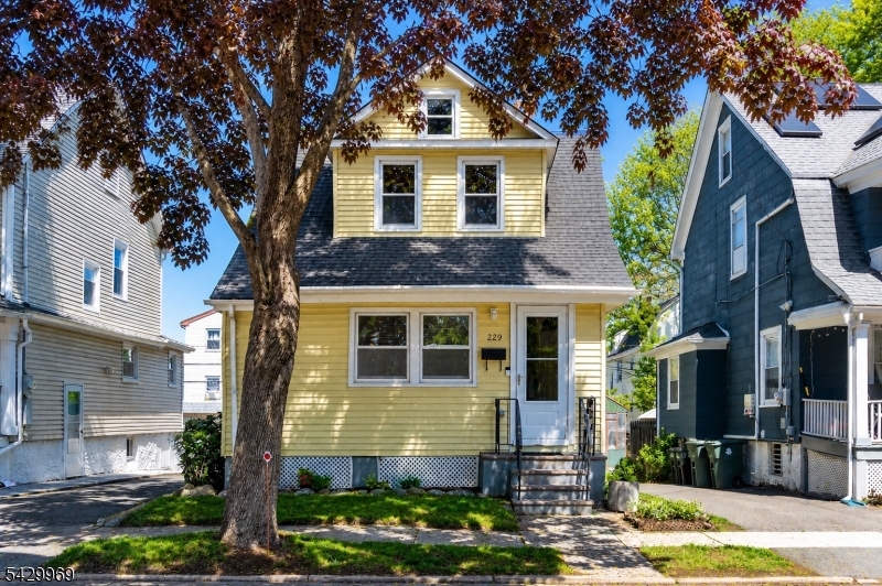 229 Lindsley Ave