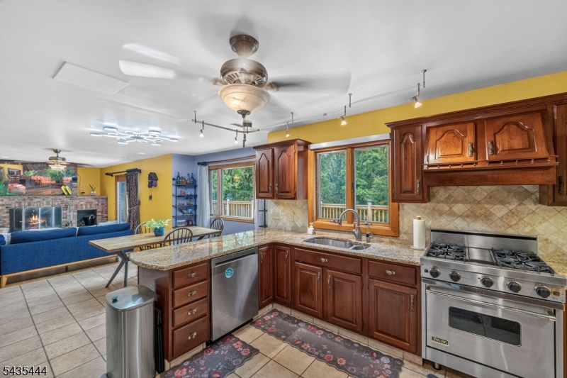 5110 Berkshire Valley Rd