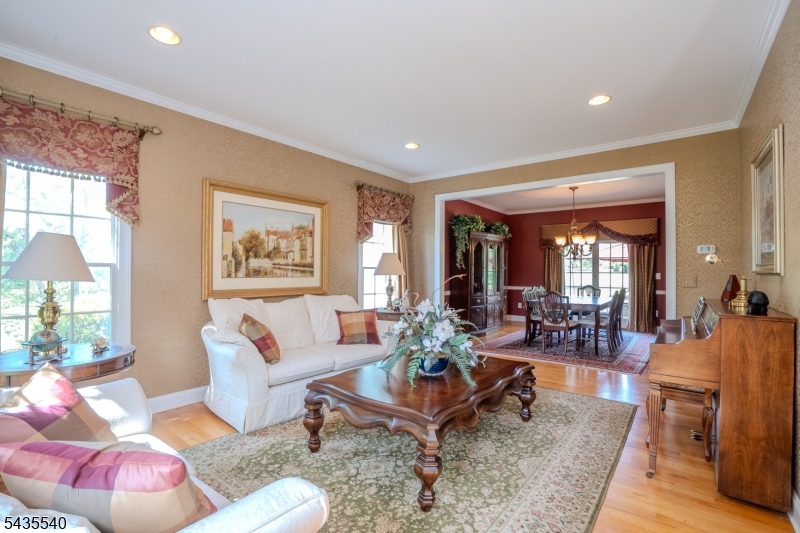 44 Titus Rd