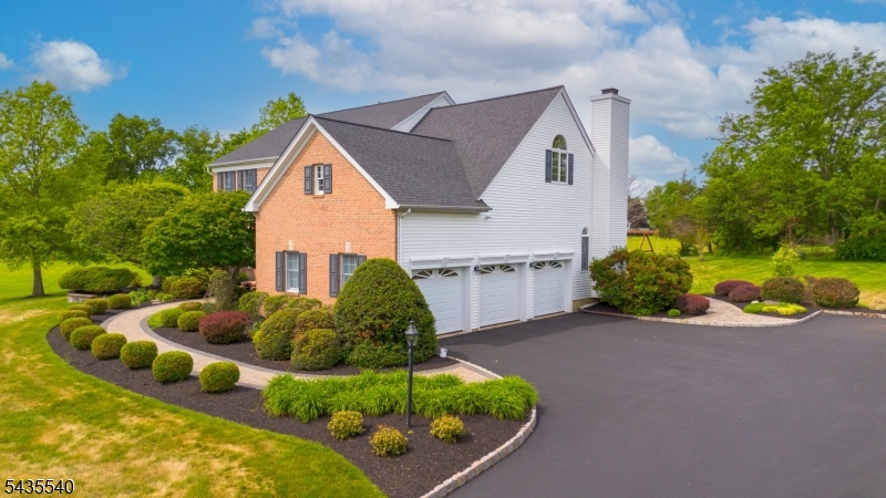 44 Titus Rd