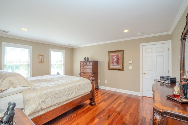44 Titus Rd