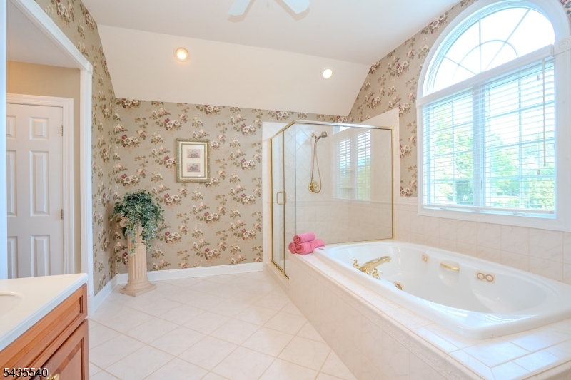 44 Titus Rd