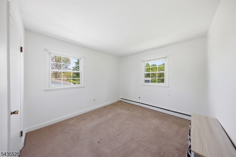 29 Lake Wallkill Rd