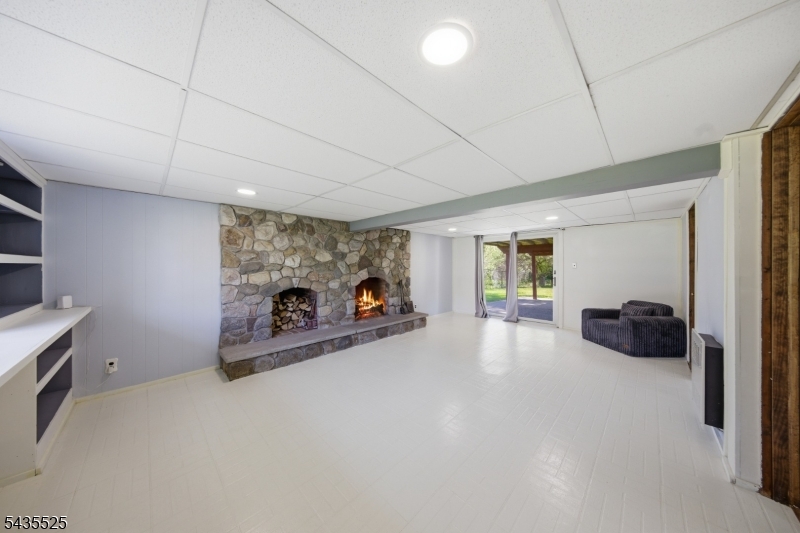 29 Lake Wallkill Rd