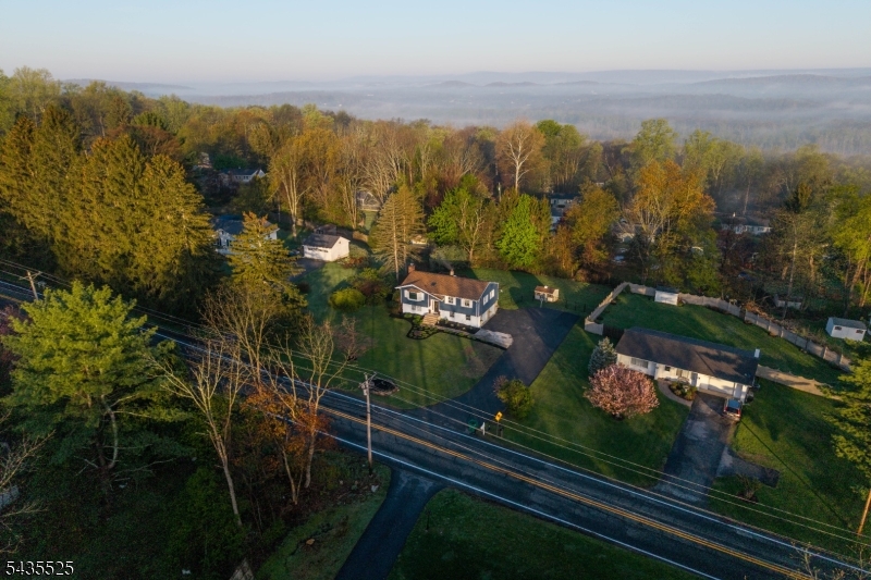 29 Lake Wallkill Rd