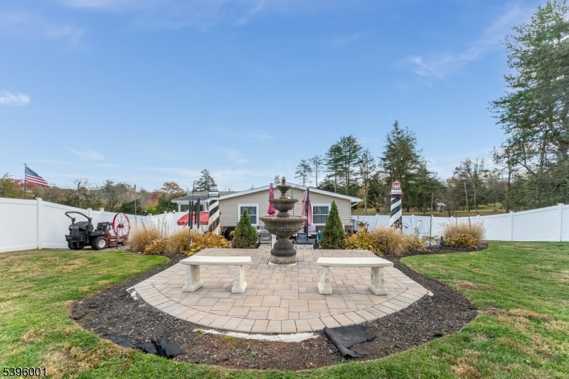 417 Mountain Rd