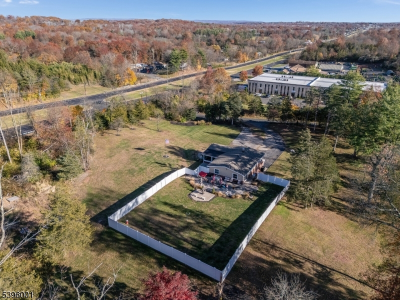 417 Mountain Rd