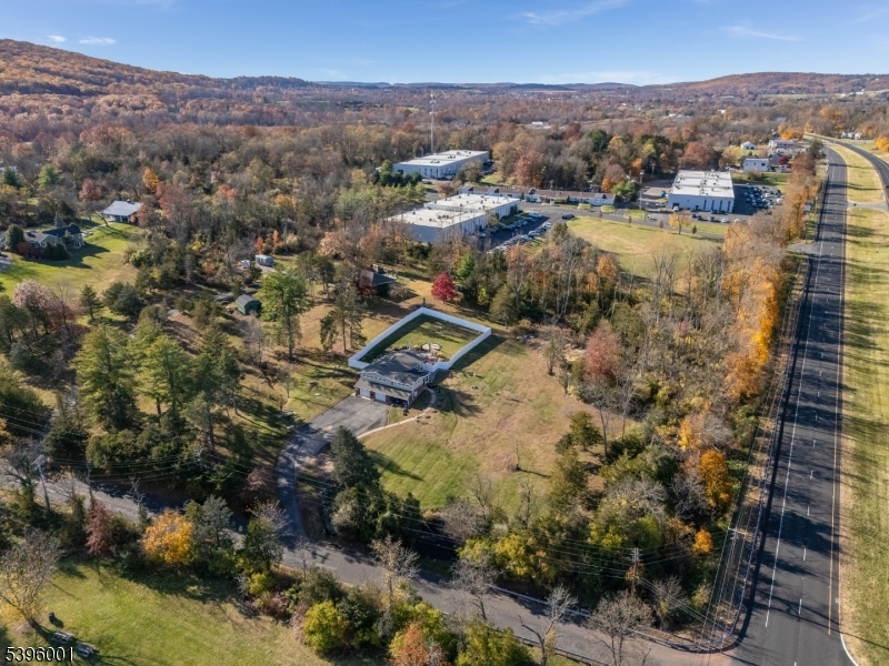 417 Mountain Rd