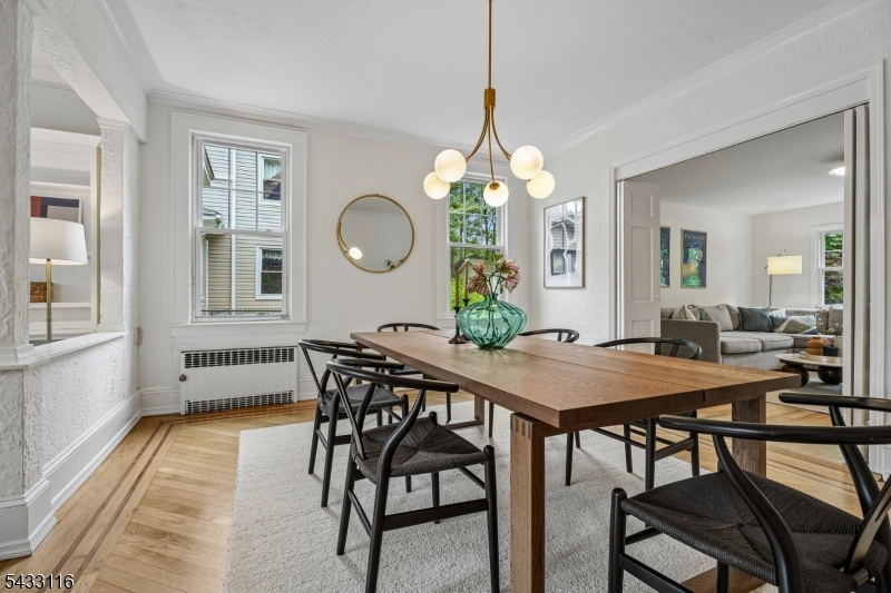 108 Oakview Ave
