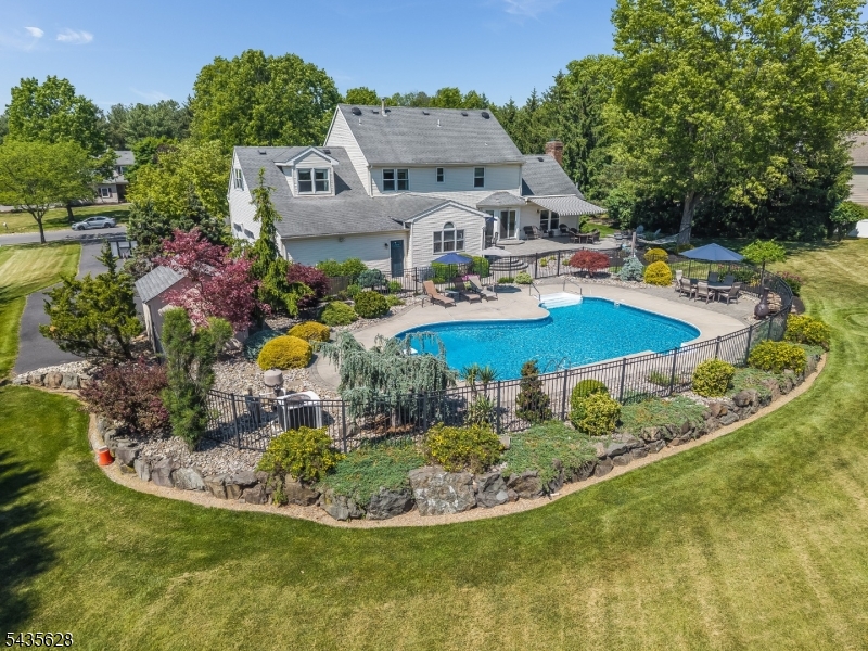 3 EWING DRIVE