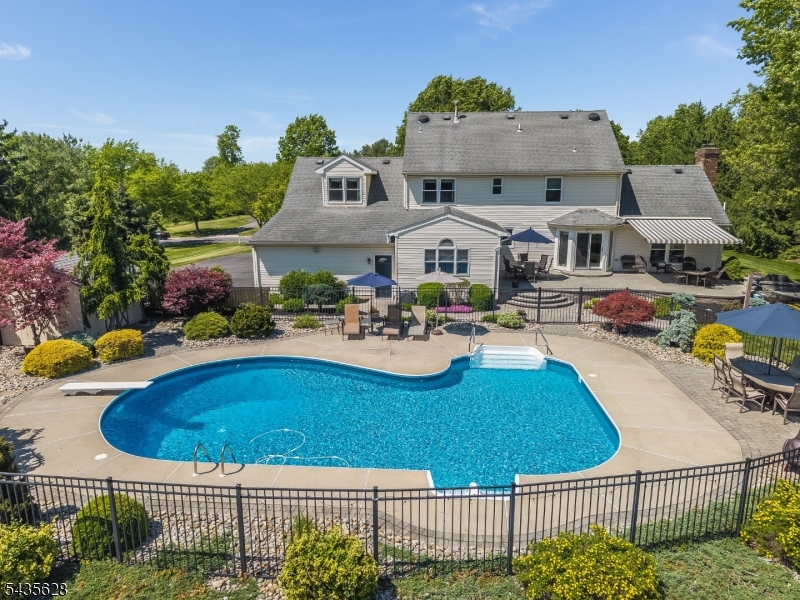 3 EWING DRIVE
