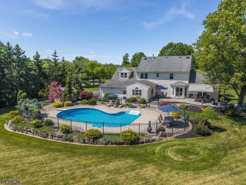 3 EWING DRIVE