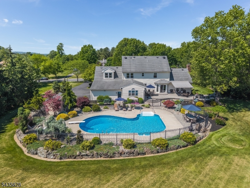 3 EWING DRIVE