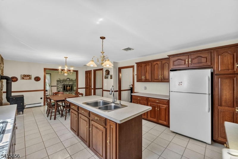 136 Henderson Rd