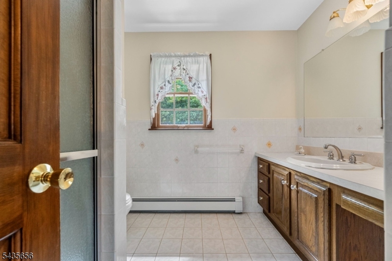 136 Henderson Rd