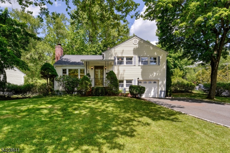 110 Woodland Rd