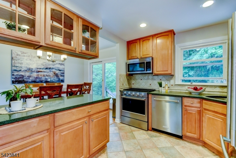 110 Woodland Rd