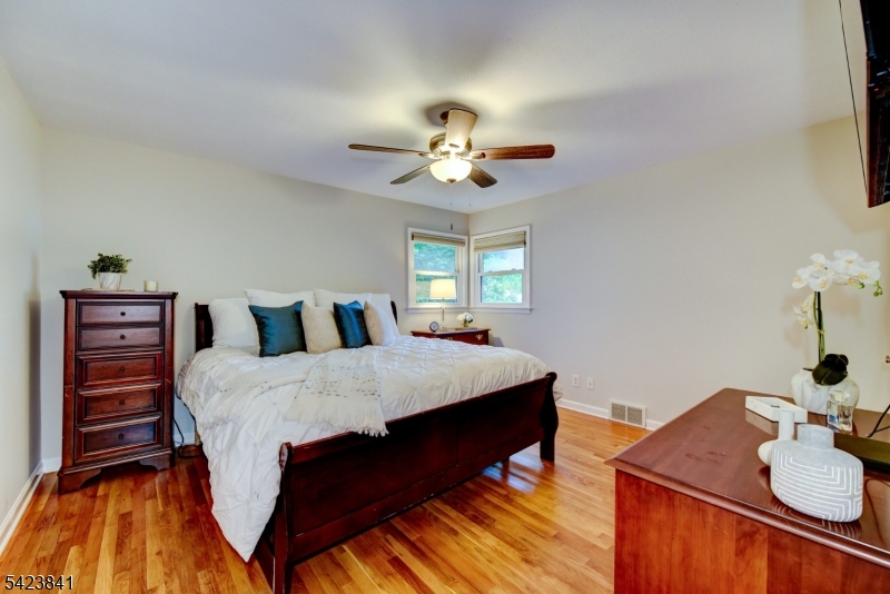 110 Woodland Rd