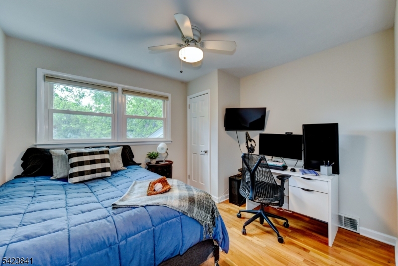 110 Woodland Rd