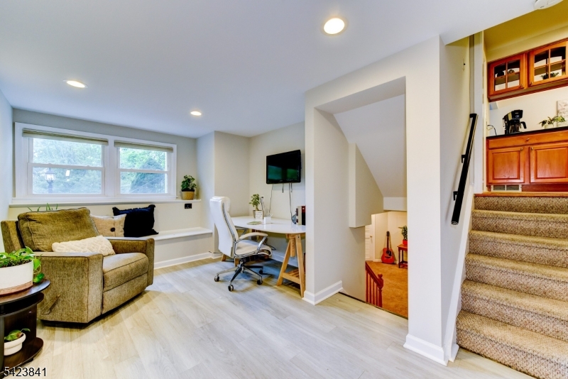 110 Woodland Rd