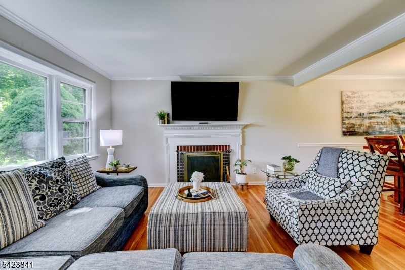110 Woodland Rd