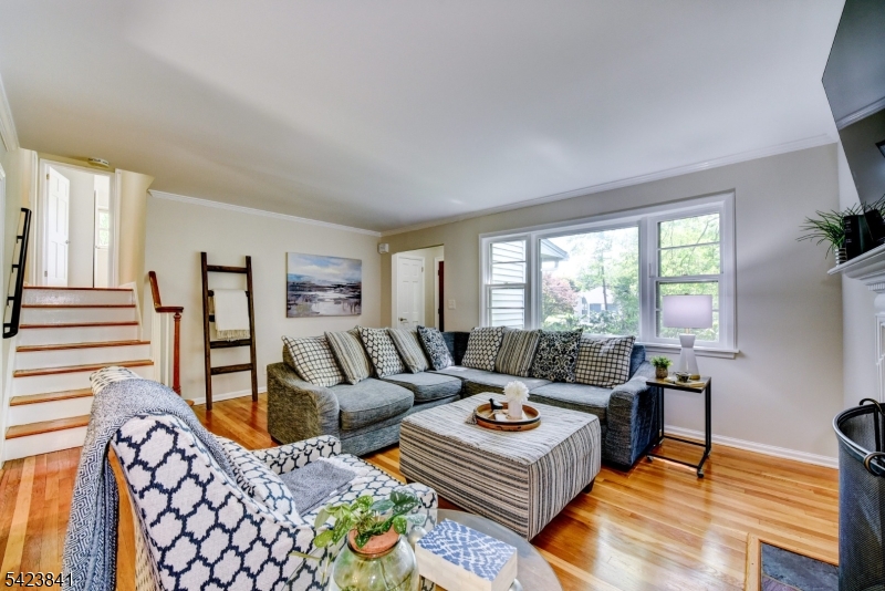 110 Woodland Rd