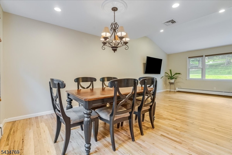 22 Green Apple Rd