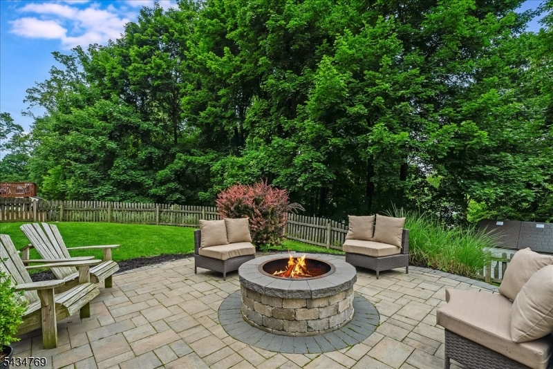 22 Green Apple Rd