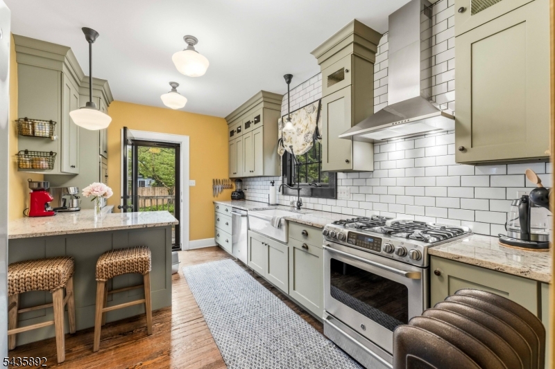 16 Coolidge Ave