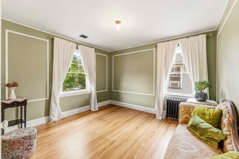 16 Coolidge Ave