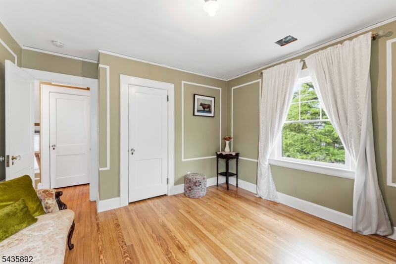 16 Coolidge Ave