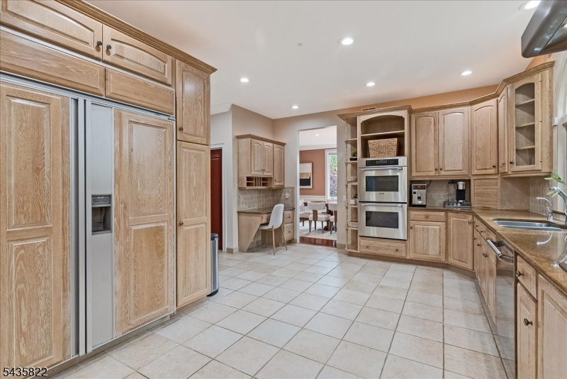31 Forest Hills Way