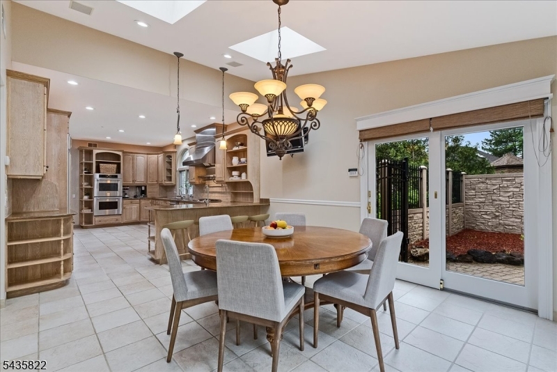 31 Forest Hills Way
