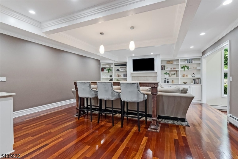 31 Forest Hills Way