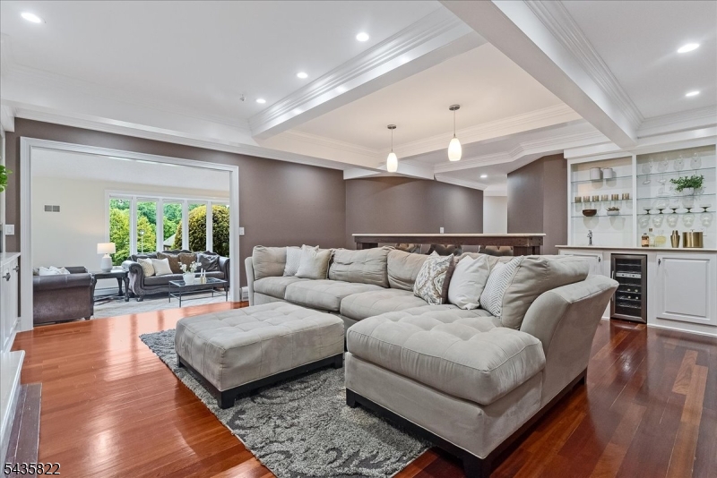 31 Forest Hills Way