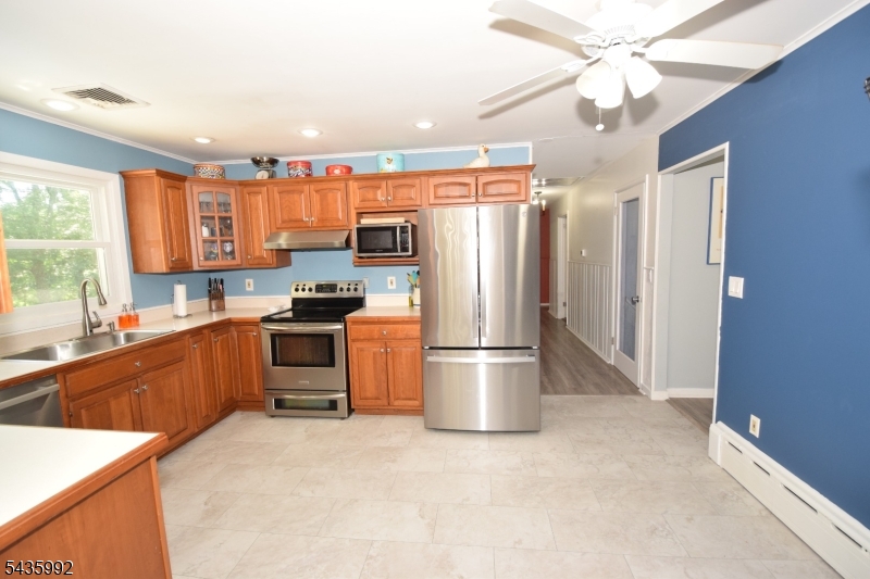567 Foothill Rd