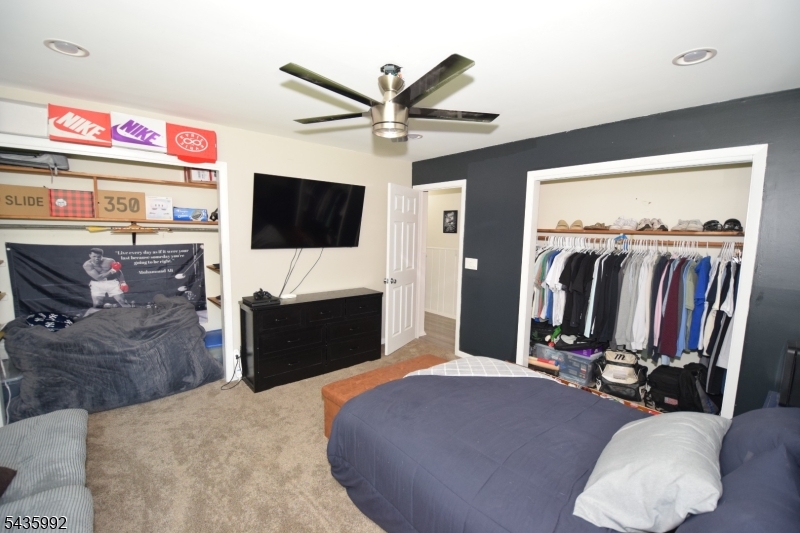 567 Foothill Rd