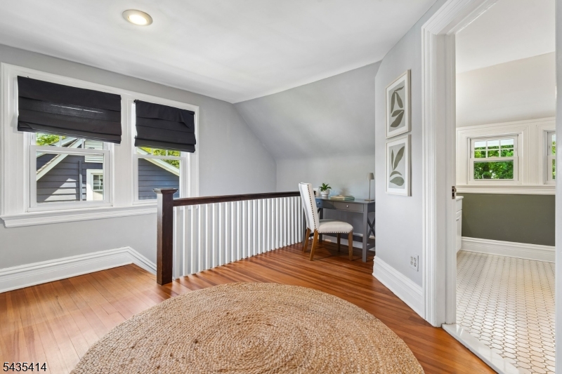 120 Buckingham Rd